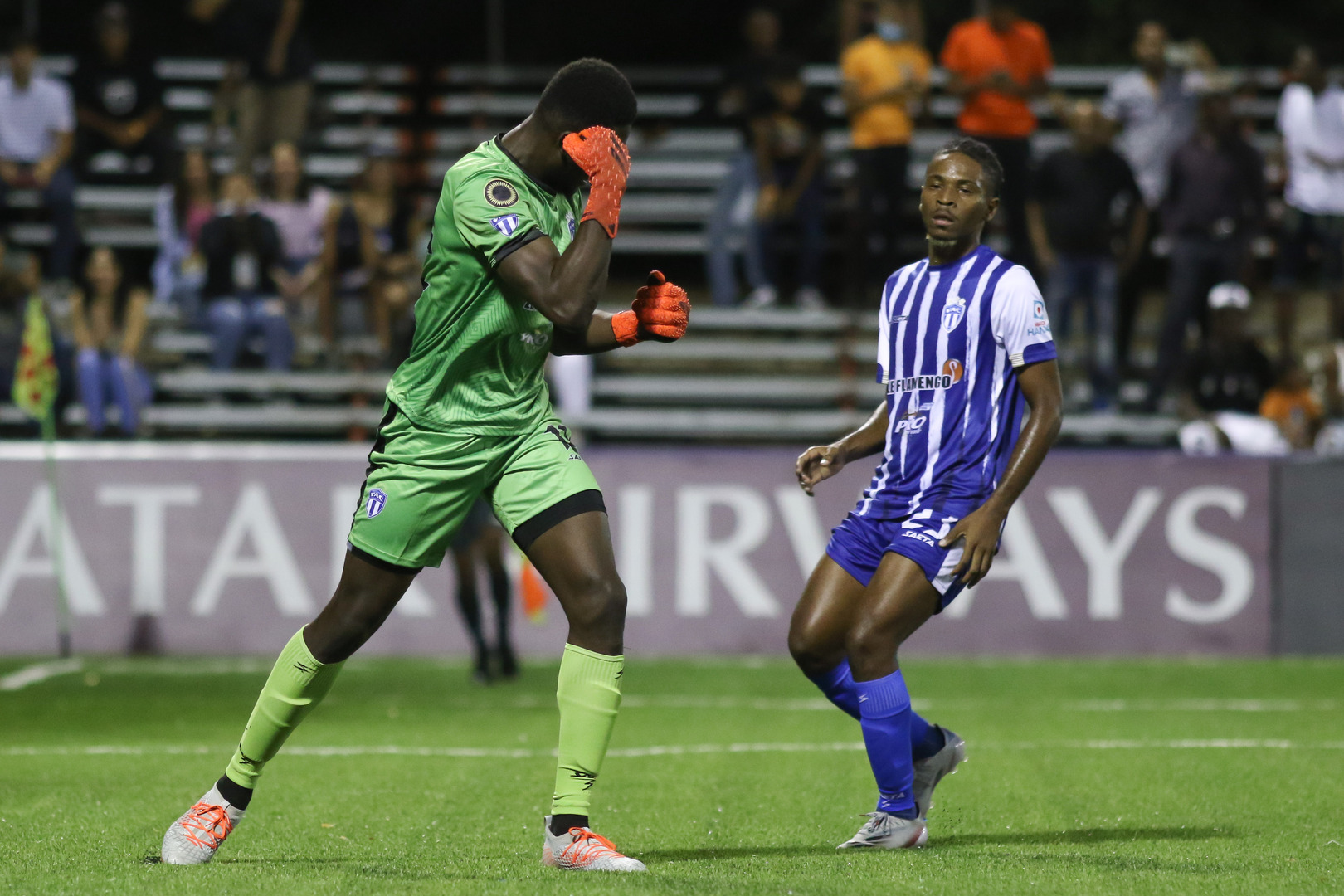 FC Porto maintain undefeated record with 109th minute stoppage-time goal to  salvage 1-1 draw against FC Arouca