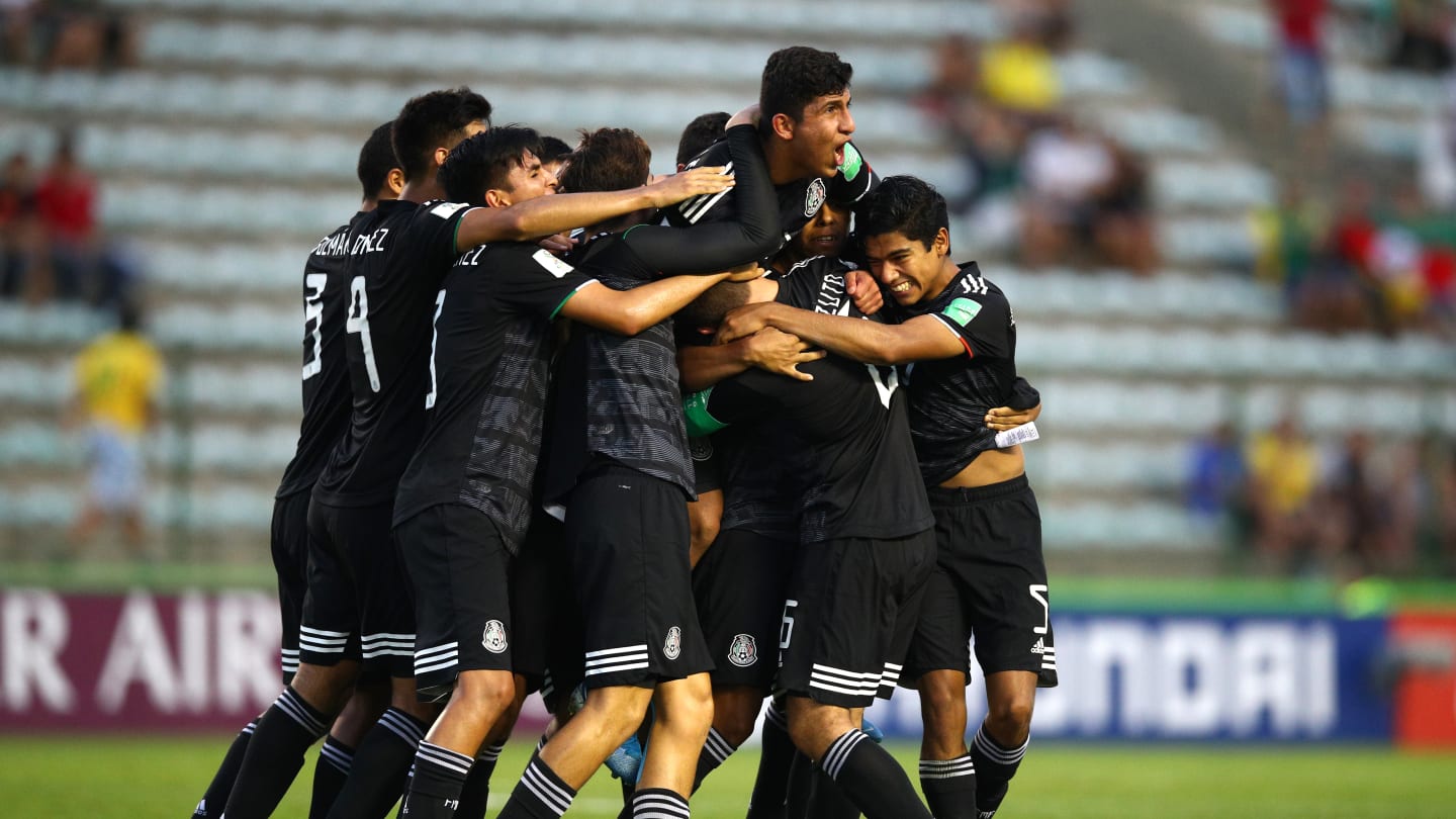 Players of National team of Mexico U 17 celebrate their