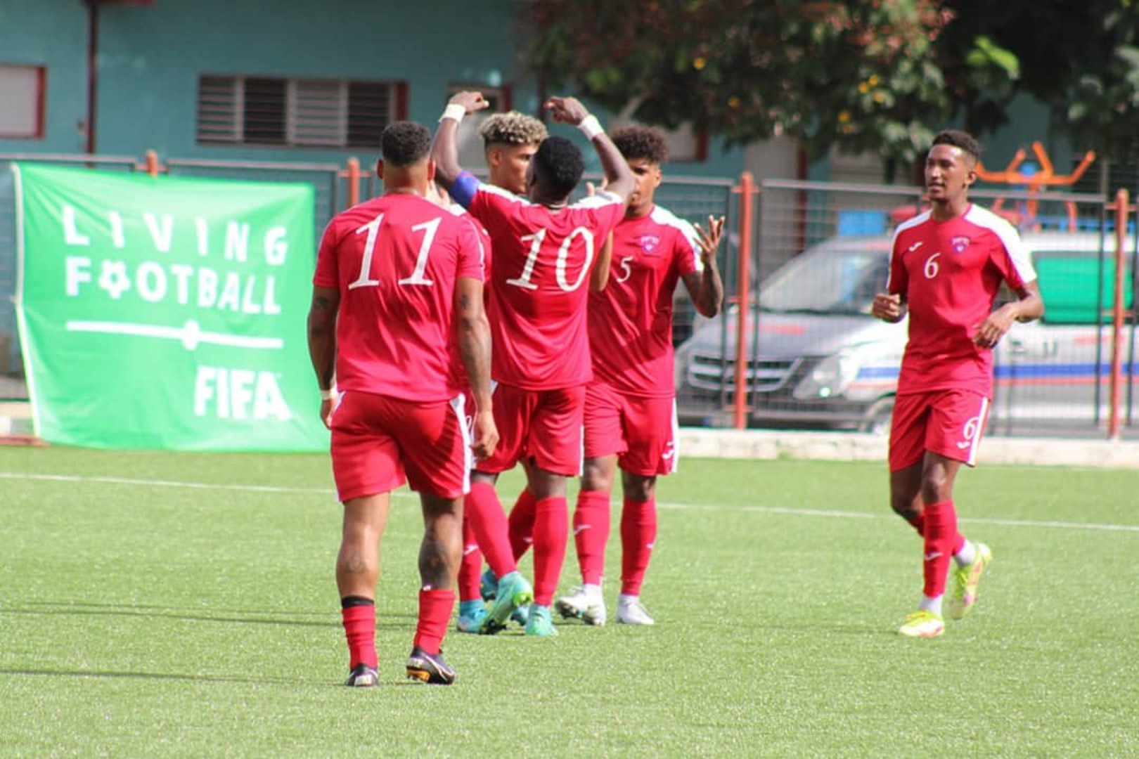 Mit drei Toren sichert Aricheell Hernandez Kuba am 12. Juni 2022 einen 3:1-Sieg gegen Antigua und Barbuda. | Bildquelle: https://www.concacaf.com/nations-league/news/hernandez-the-hat-trick-hero-as-cuba-sink-antigua-barbuda/ © Na | Bilder sind in der Regel urheberrechtlich geschützt