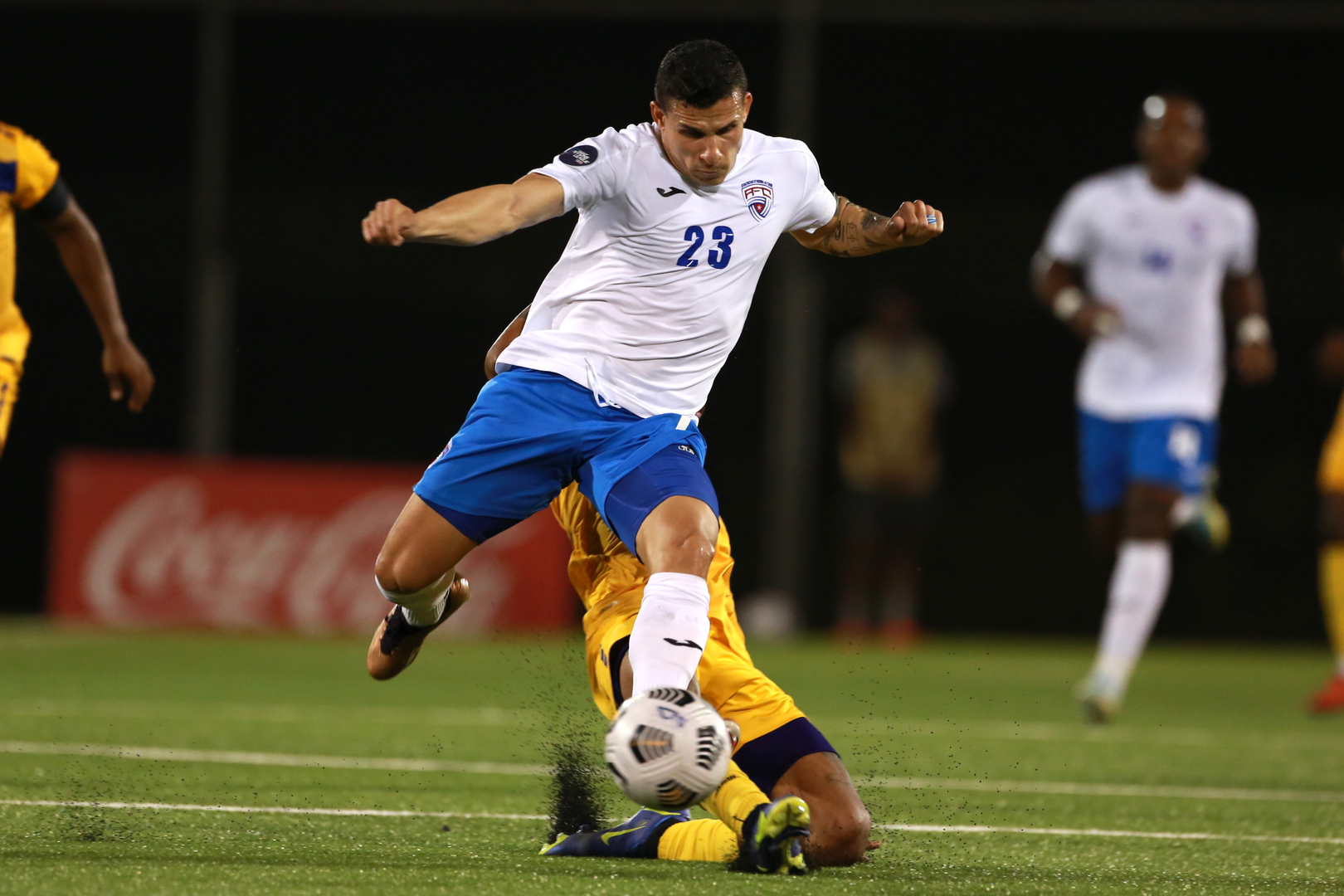 Cuban soccer player Luis Paradela plays for U.S. club without defecting -  The Washington Post