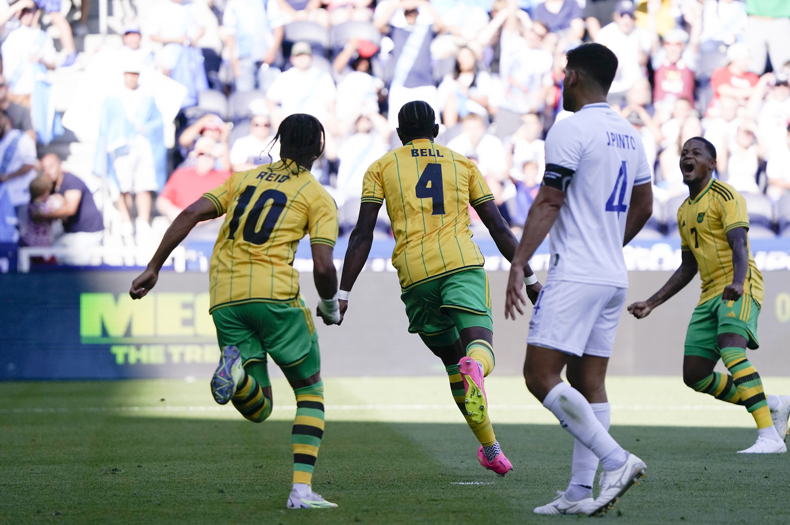 Jamaica vuelve a semifinales como lo hace el gol de Bell en Guatemala