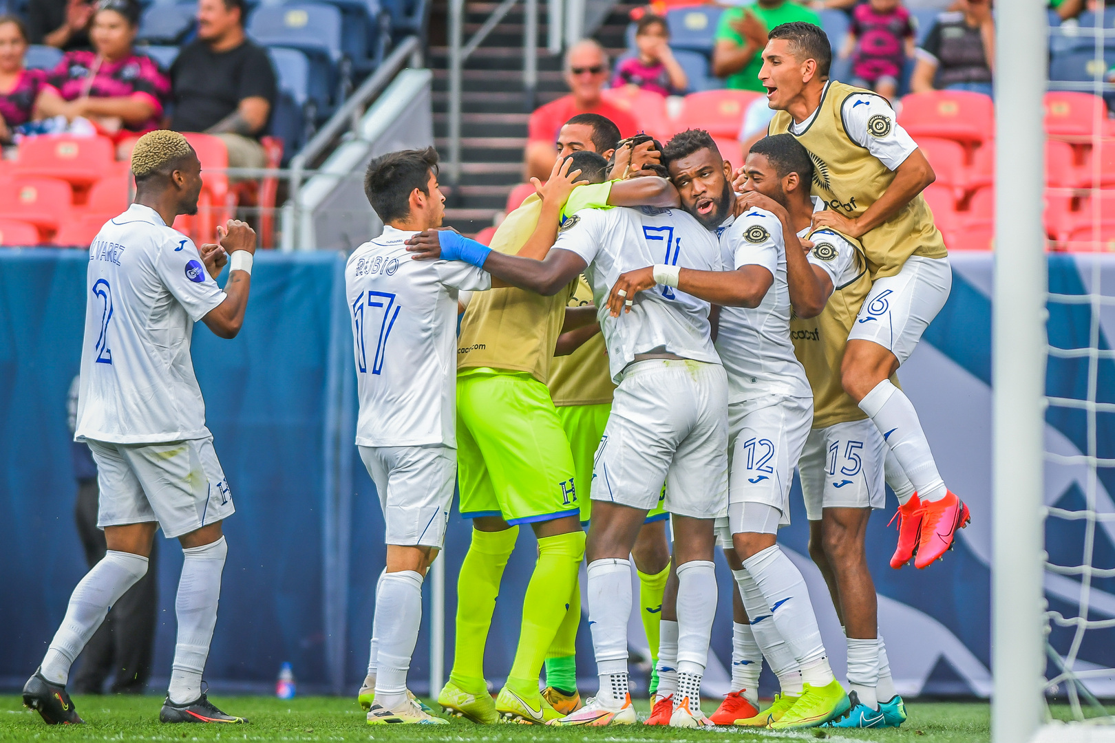 En la Copa Oro, Honduras apela a la experiencia
